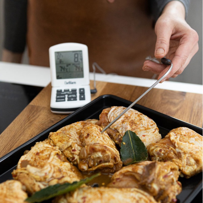 chefalarm-cooking-thermometer-timer (5)_6a0a6ae71171a674095651.jpg